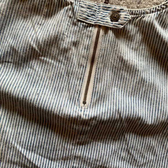 Sadie Robertson Wild Blue Railroad Denim top - Picture 4 of 5